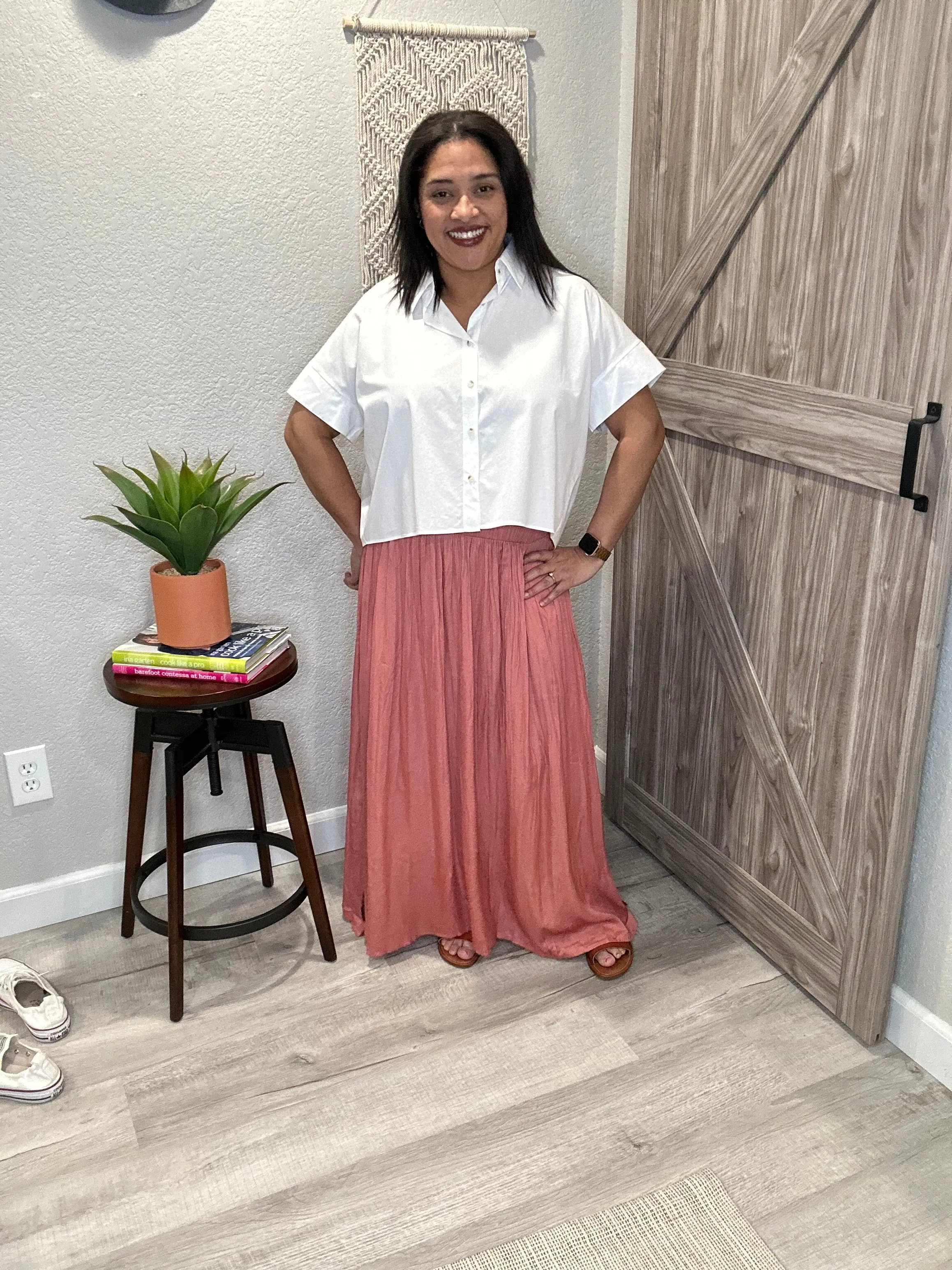 Cropped Crisp Button Down White Collared Short Sleeve Shirt