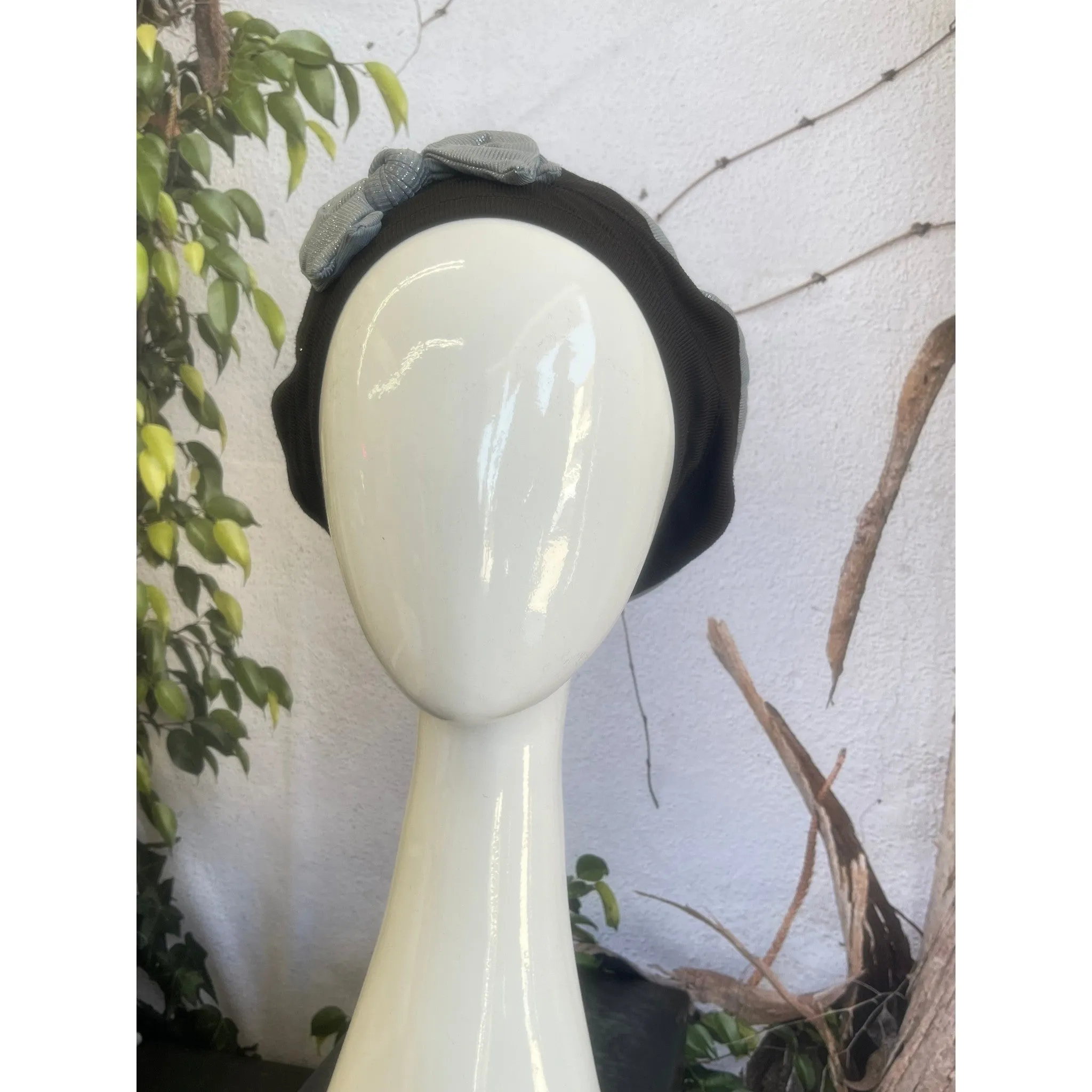 Embellished Hat - Size #1 Black/Silver Bow