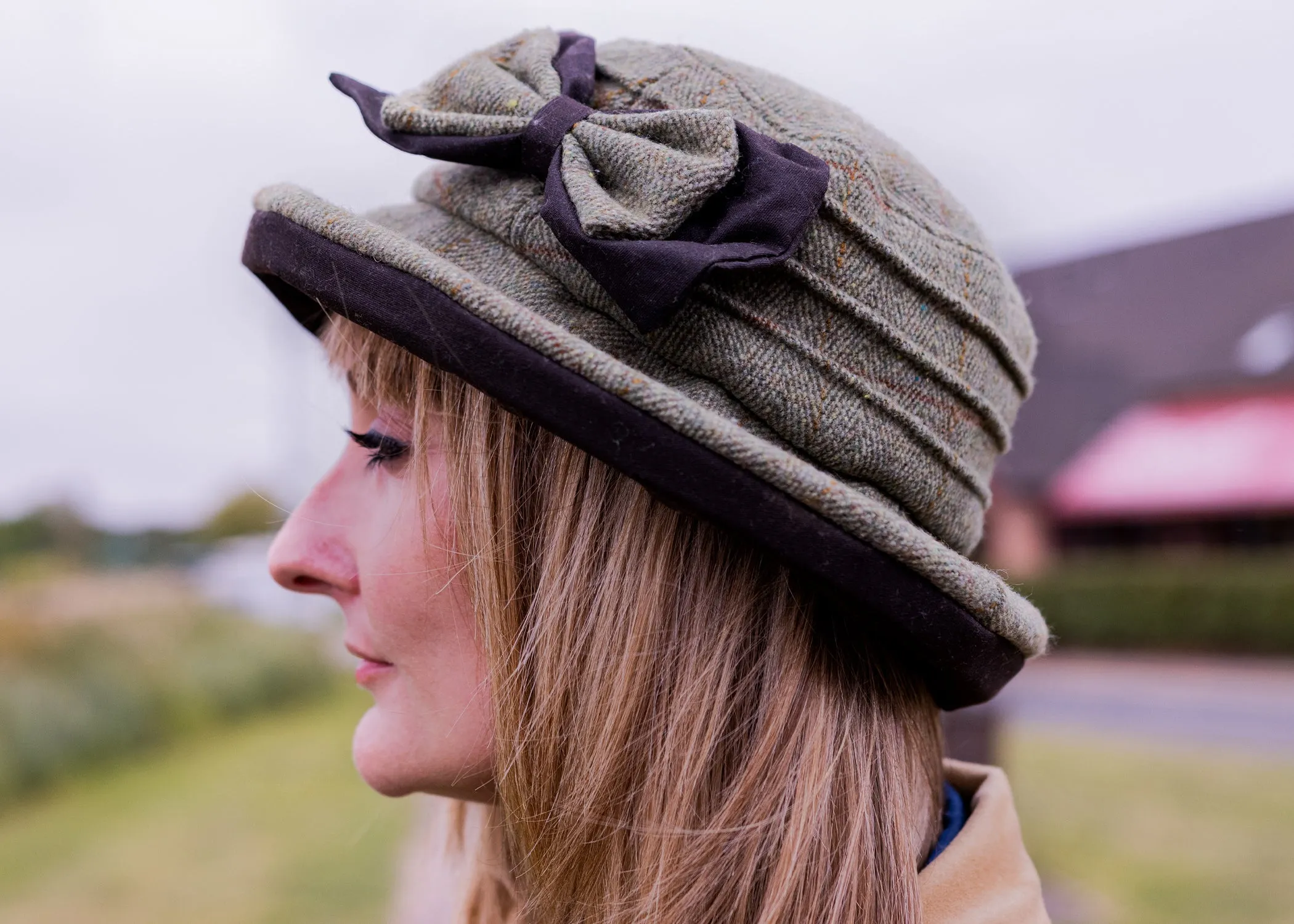 Ladies Bow Hat - Green Tweed