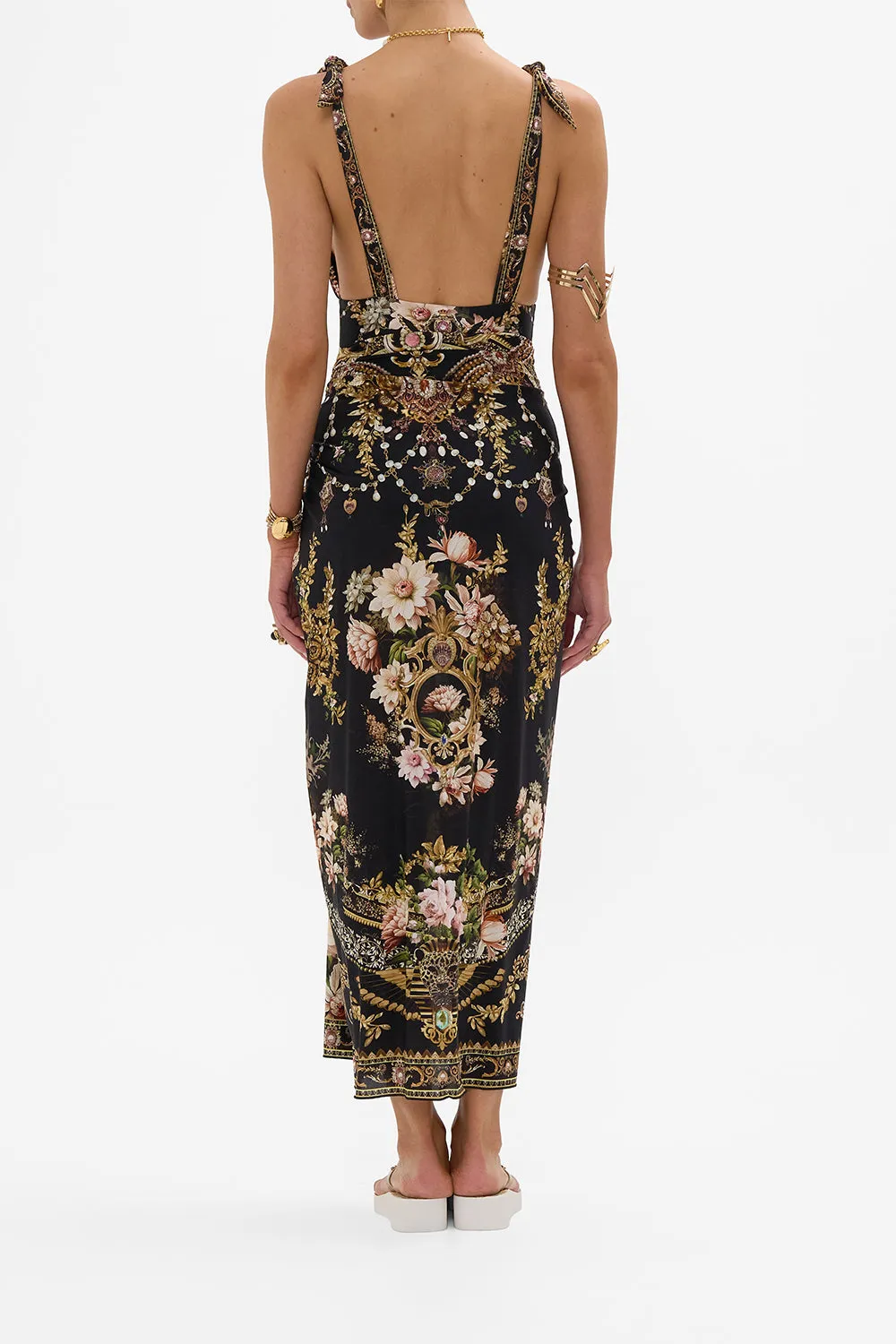 LONG SARONG DYNASTY DAZE