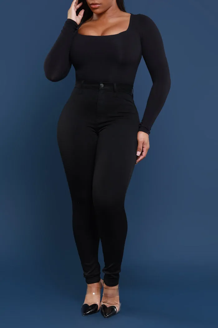 On Strike High Rise Jeans - Black