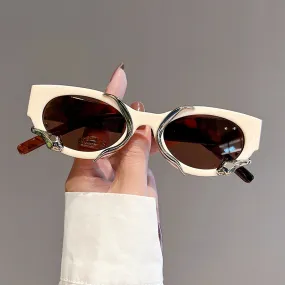 Trendy Cat Eye Round Snake Wrapped Sunglasses