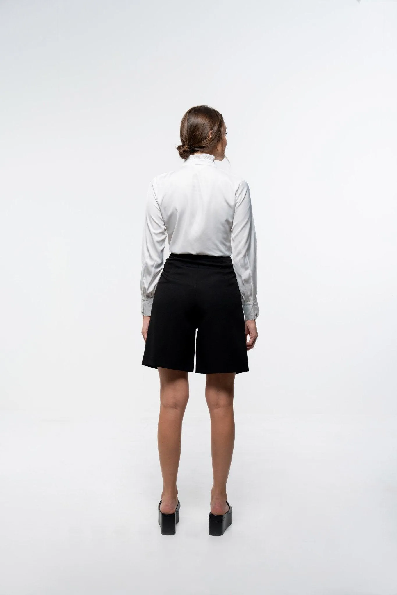 WHITE RUFFLE PLACKET FLOWY SHIRT