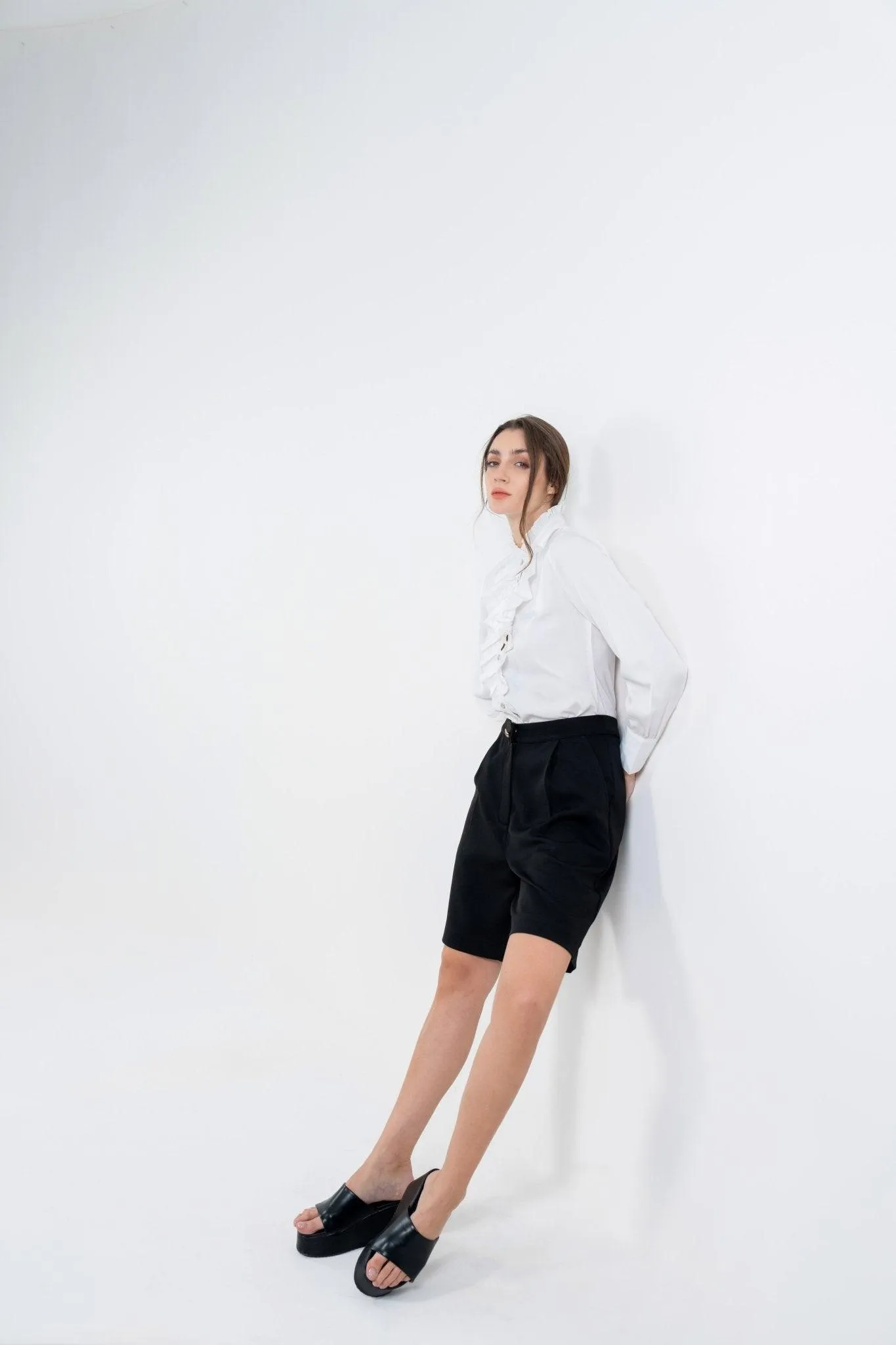 WHITE RUFFLE PLACKET FLOWY SHIRT